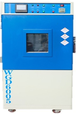 可編程小型高低溫試驗箱